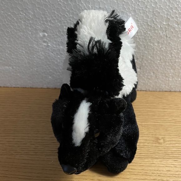 Aurora Skunk Plush “Lil Sachet” Fluffy Tail Realistic Stuffed Animal Toy 8” Inch - Picture 1 of 11